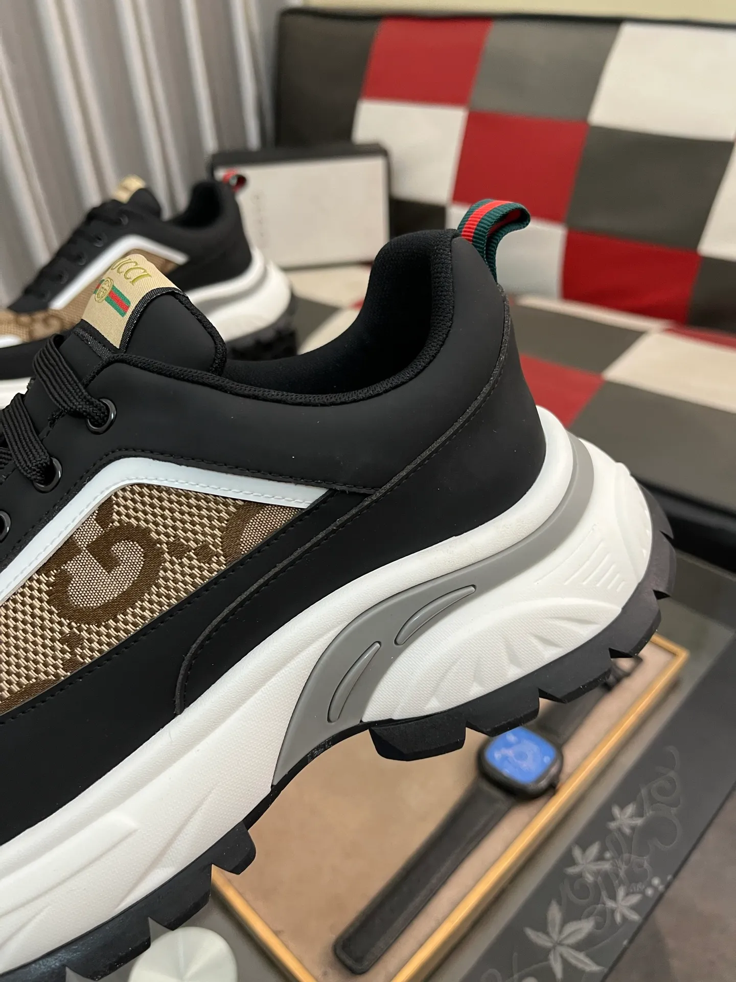Men's Men's Shoes💰458⌚️⌚️[GUCCI] Gucci men's casual shoes are absolutely popular🔥The ultimate matching item for trendy men! The charm of super texture is irresistible, the main recommendation, the flower leather color is bright! The upper is made of high-quality cowhide with branded fabrics, pigskin lining for the feet, and wear-resistant rubber sole, which is noble and elegant! Extremely comfortable🎁🎁You can be as handsome as you want💪 38-443️⃣colors available
